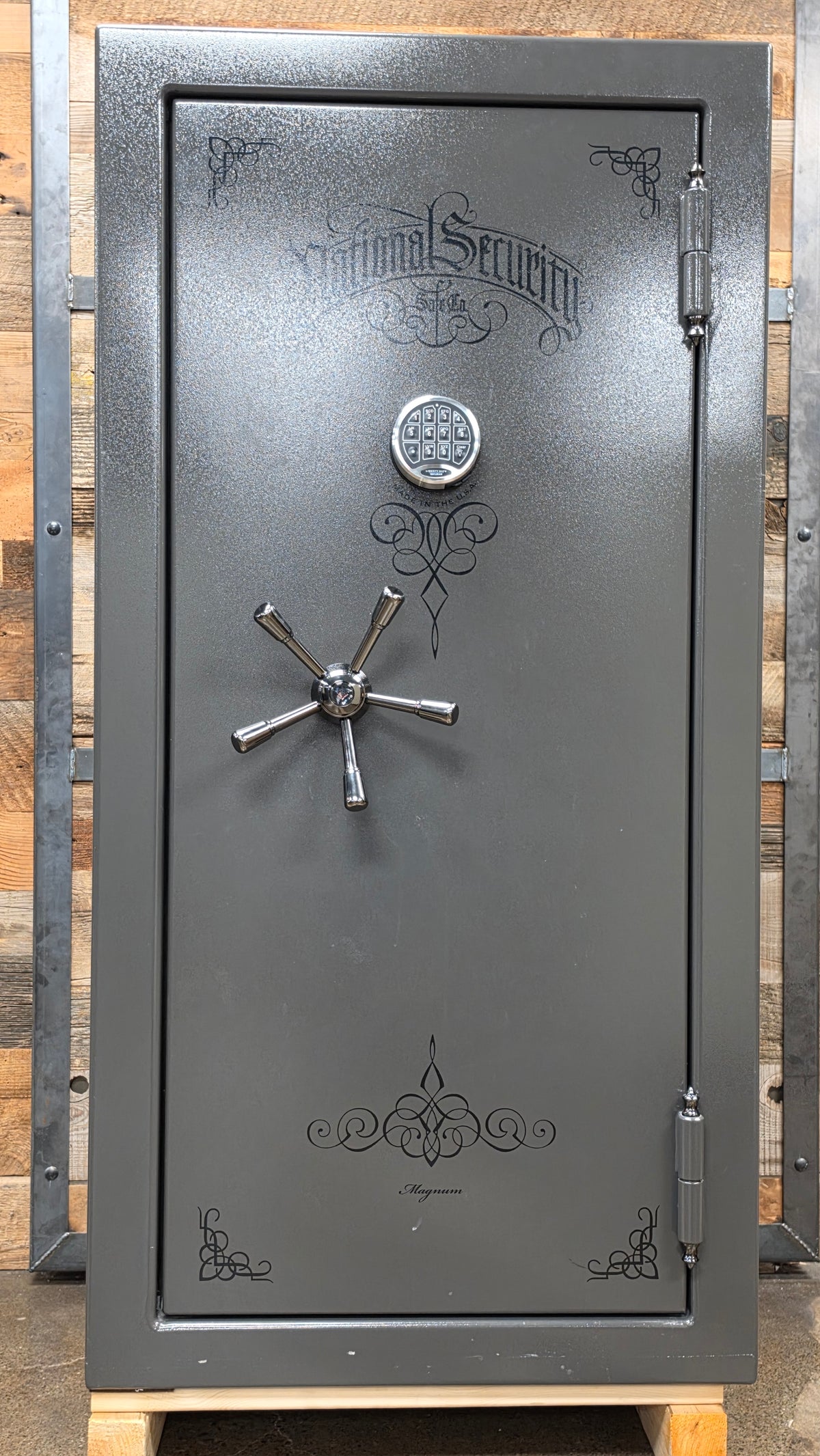 Magnum | 25| Gray | Level 8 Security | 150 Minute Fire Protection (Clearance)