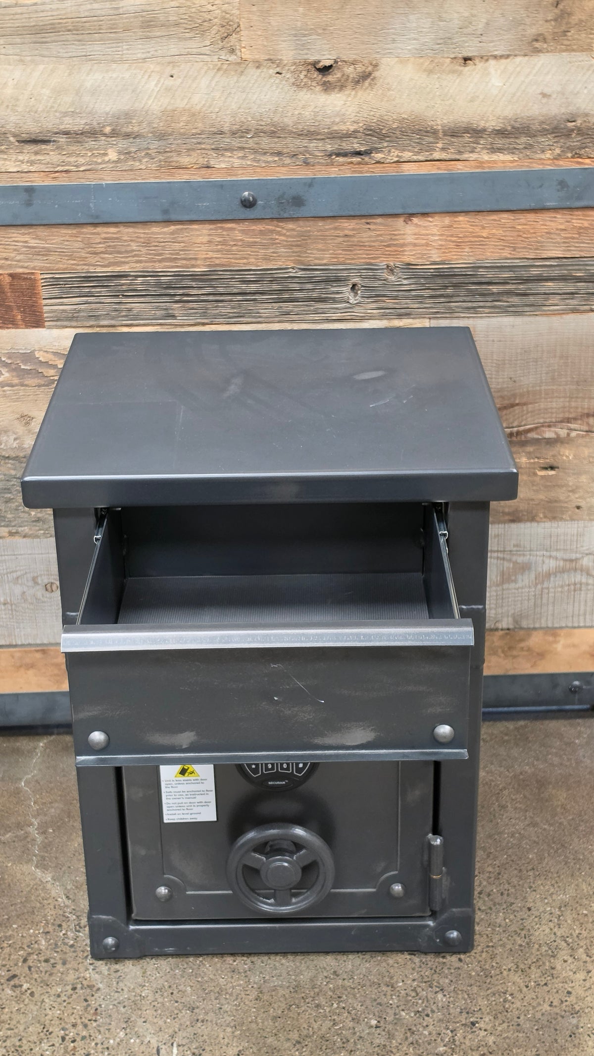 Rhino Metals | Longhorn Nightstand | LNS2618 | Liberty Safe Norcal.