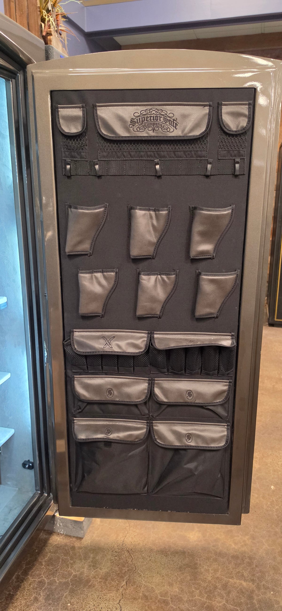 Superior Safe | Master | 40 | Gunsmoke - Scratch n Dent