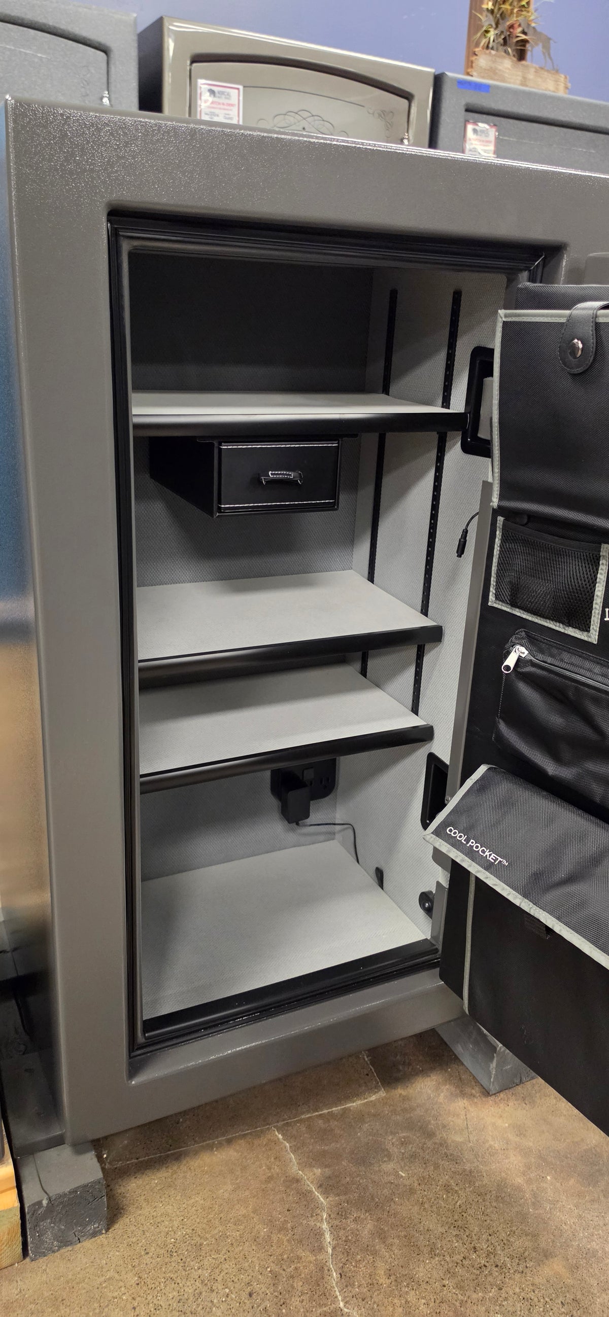 Premium Home | 12 | Gray | Scratch n Dent